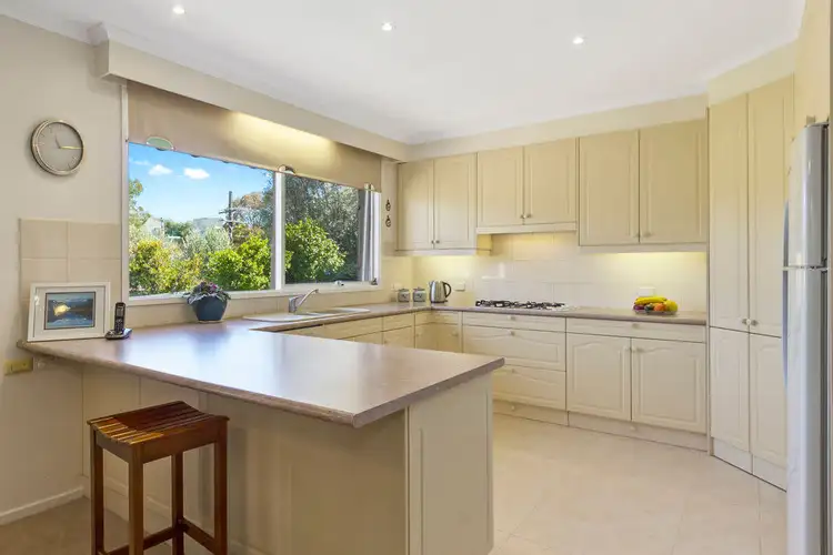 Sixth view of Homely house listing, 3 Huon Court, Vermont South VIC 3133