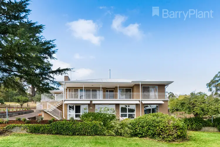 62 Wellington Road, Wandin North VIC 3139