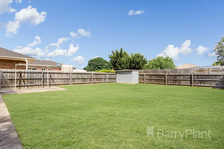 Seventh view of Homely house listing, 2 Douglas Court, Altona Meadows VIC 3028