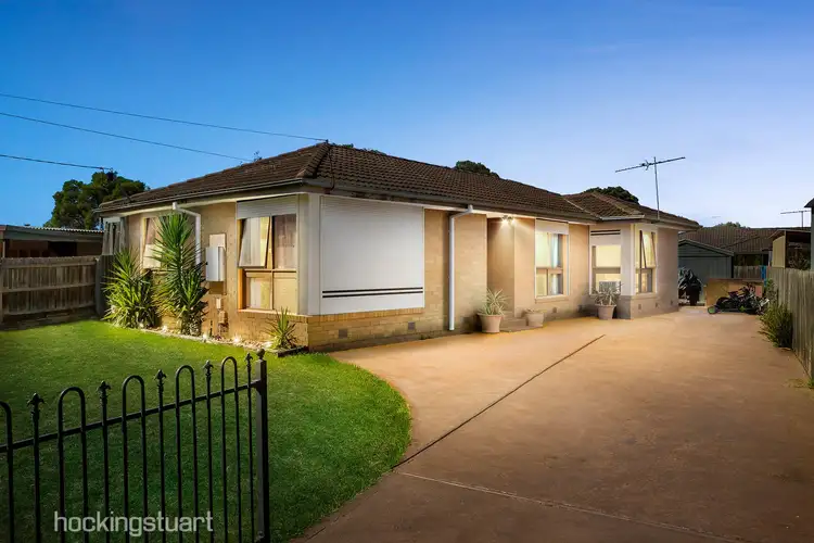 75 First Avenue, Melton South VIC 3338