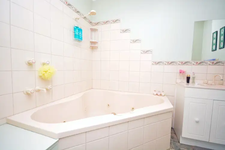 Seventh view of Homely house listing, 2 Waratah Crescent, Portland VIC 3305