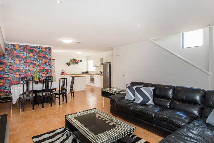 1/131 View Terrace, Bicton WA 6157