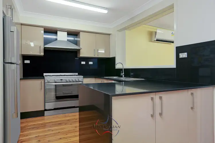 15 Tumut Place, St Clair NSW 2759