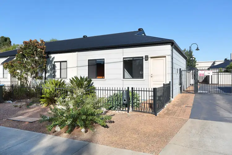 3/2-6 Kelly Street, Werribee VIC 3030