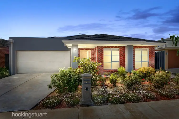 8 Allambee Drive, Melton West VIC 3337