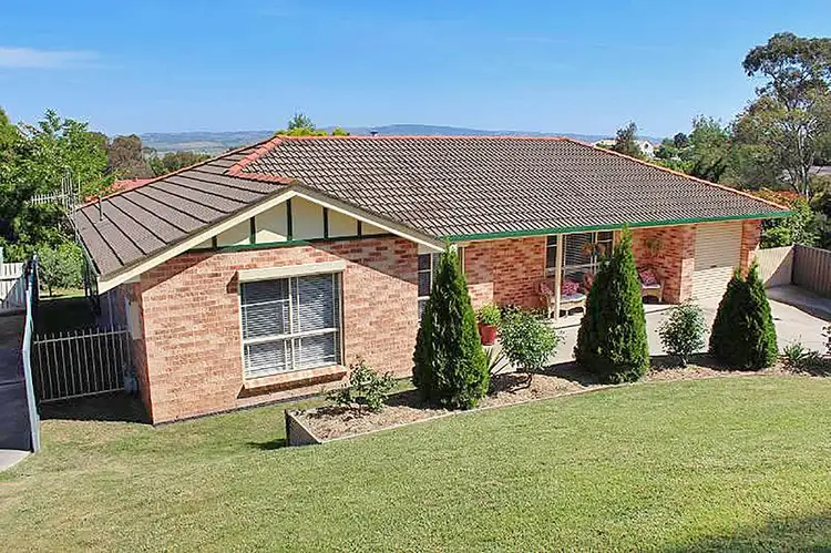 11 Carbine Close, Windradyne NSW 2795