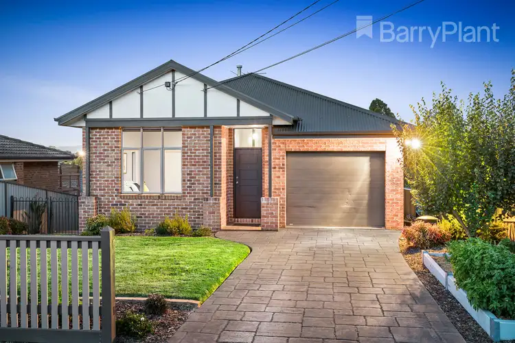 18 Circle Ridge, Chirnside Park VIC 3116
