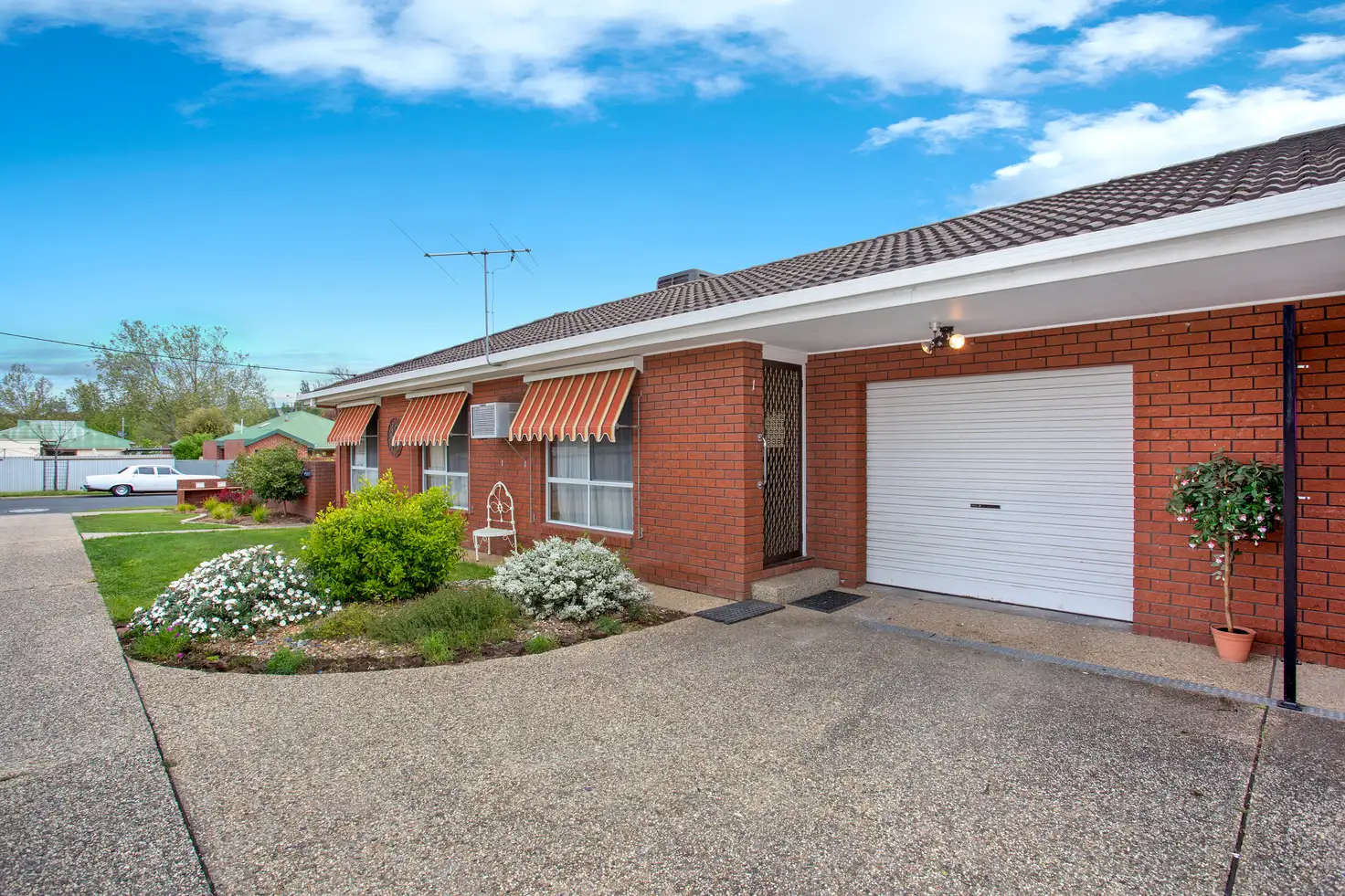 Main view of Homely townhouse listing, 1/486 Heriot Street, Lavington NSW 2641