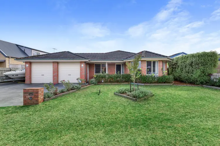 2 Beethoven Court, Mount Martha VIC 3934