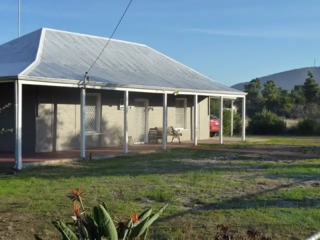 215 Avon Terrace, York WA 6302