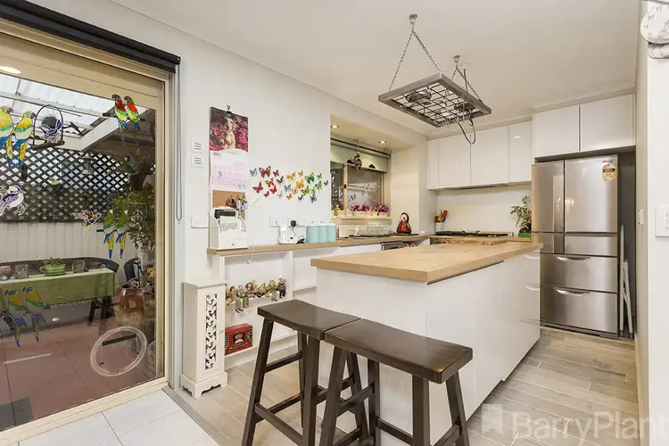 Fifth view of Homely house listing, 10 Hastie Court, Altona Meadows VIC 3028