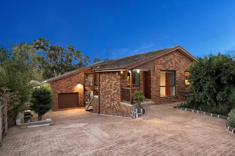 31 Harricks Crescent, Attwood VIC 3049