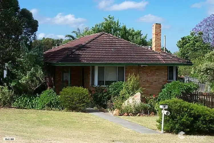 1 Lindley Street, Embleton WA 6062