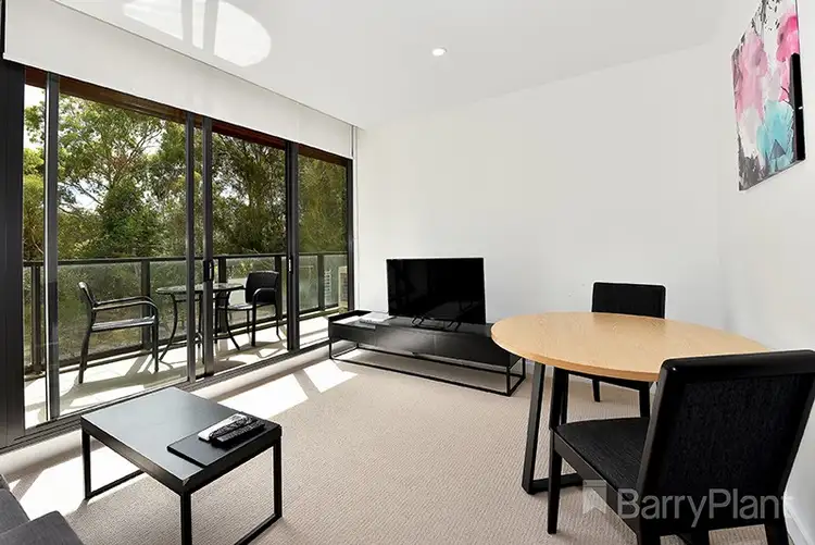 6 Clarkson Court