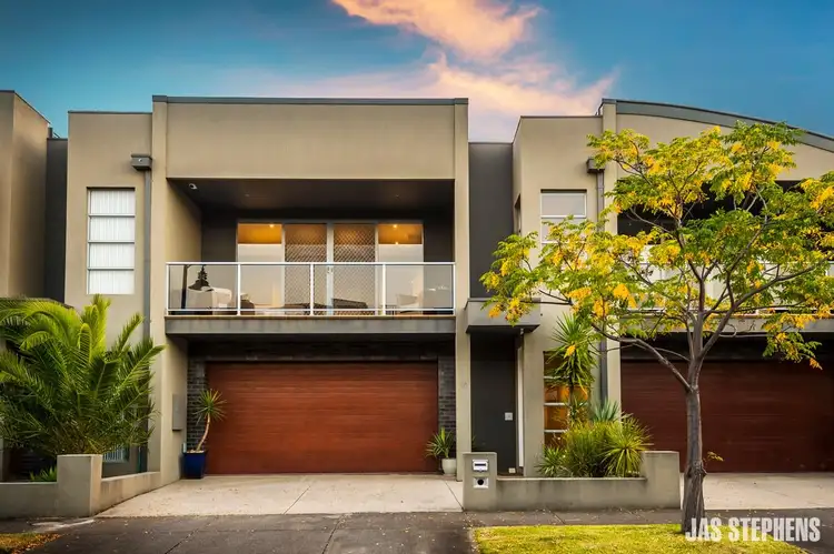 Main view of Homely house listing, 10 Ibis Place, Maribyrnong VIC 3032