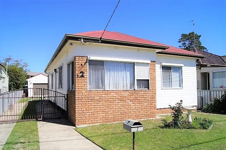 7 Young Road, New Lambton NSW 2305