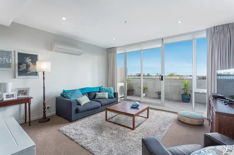 302/2a La Scala Avenue, Maribyrnong VIC 3032