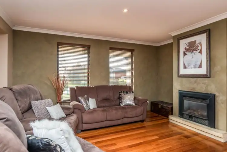 Fourth view of Homely house listing, 5 Weddell Close, Canning Vale WA 6155