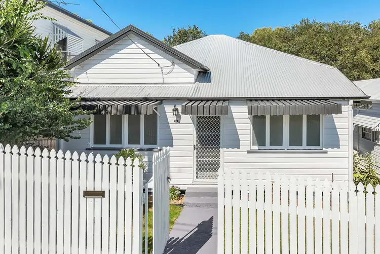 10 Bridge Street, Red Hill QLD 4059