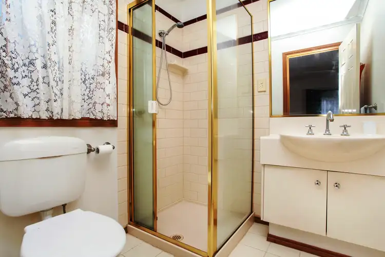 Fifth view of Homely house listing, 6 Parkhill Court, Westmeadows VIC 3049