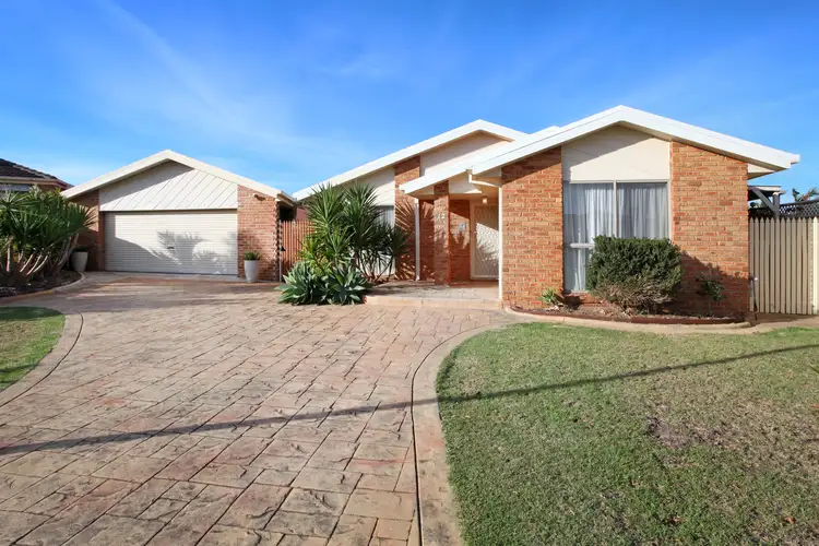 12 Urquhart Court, Greenvale VIC 3059