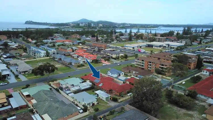 Second view of Homely villa listing, 2/40 Parkes Street, Tuncurry NSW 2428