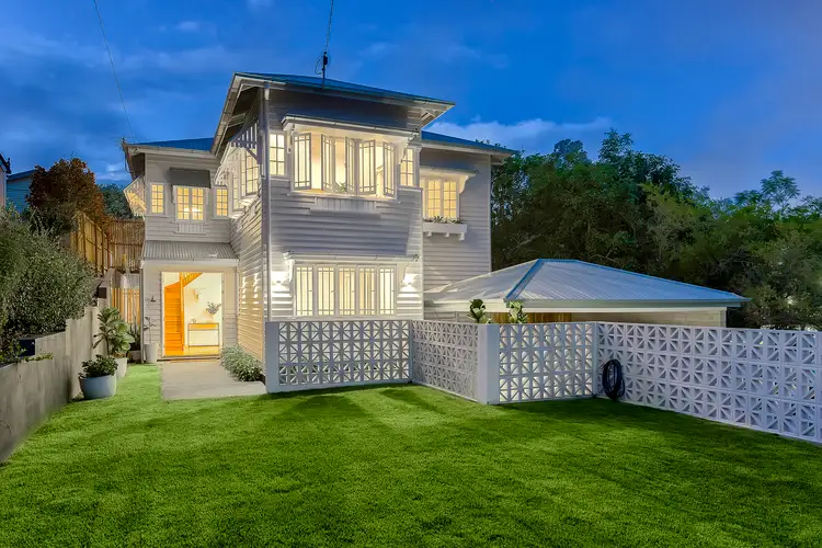 25 Runic Street, Bardon QLD 4065