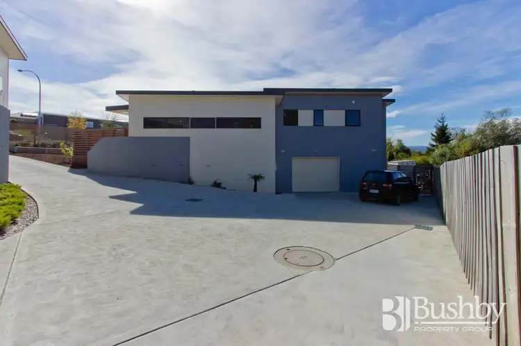 2/10 Friary Court, Riverside TAS 7250
