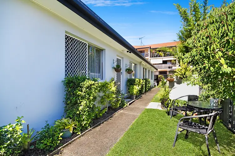 3/68 Stapylton Street, Coolangatta QLD 4225