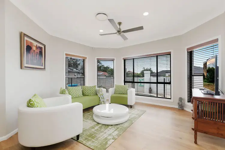28 Straite Drive