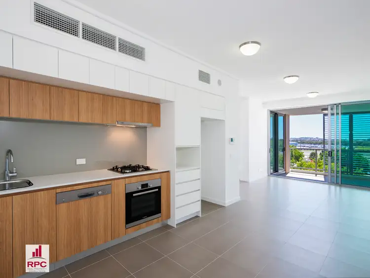 126 Parkside Circuit