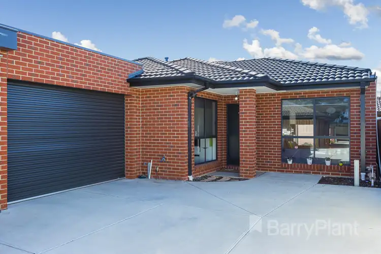 2/124 Central Avenue, Altona Meadows VIC 3028