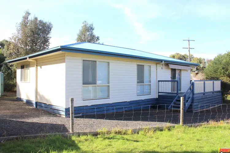 17 LOUIS ROAD, Venus Bay VIC 3956