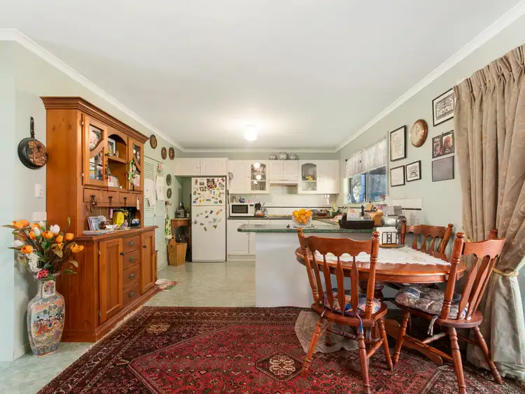 Fifth view of Homely house listing, 25 McLachlan Street, The Honeysuckles VIC 3851