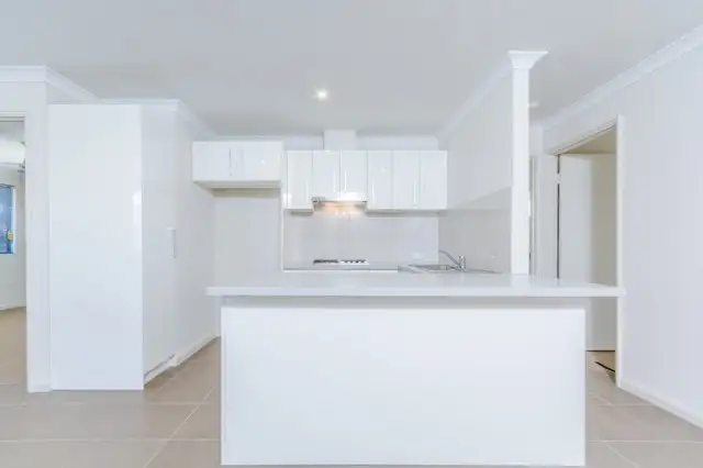 4/148 Wharf Street, Cannington WA 6107