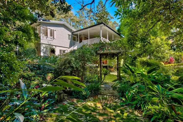 29 Carroll Street, Bardon QLD 4065