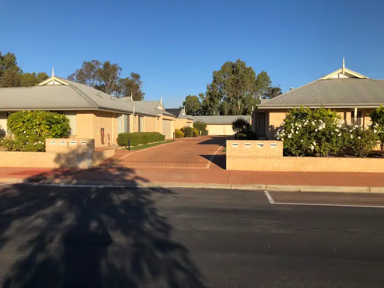 5/9 Joaquina Street, York WA 6302