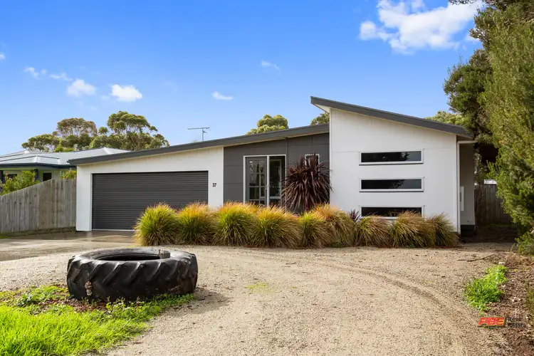 37 Tulloch Street, Dalyston VIC 3992