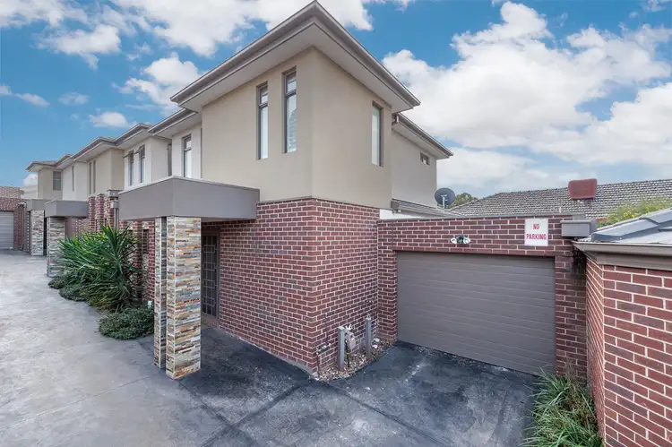 Second view of Homely townhouse listing, 2/5 Gwilt Street, Westmeadows VIC 3049