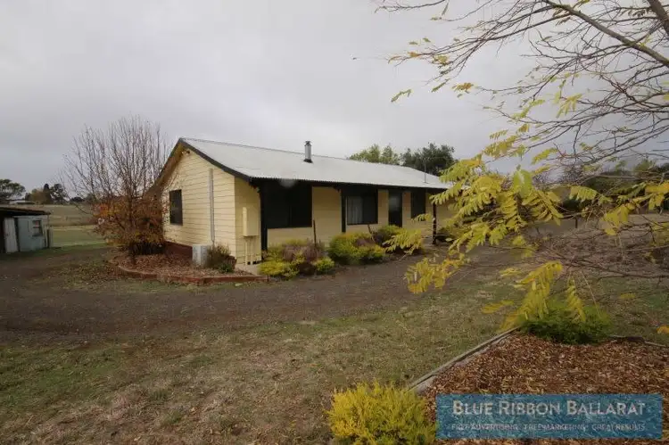 35 Roses Lane, Clunes VIC 3370