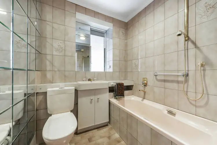 Fifth view of Homely apartment listing, 76/485-489 St Kilda Road, Melbourne VIC 3004