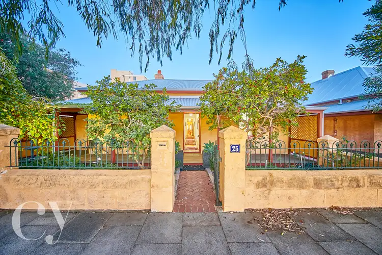 25 Suffolk Street, Fremantle WA 6160
