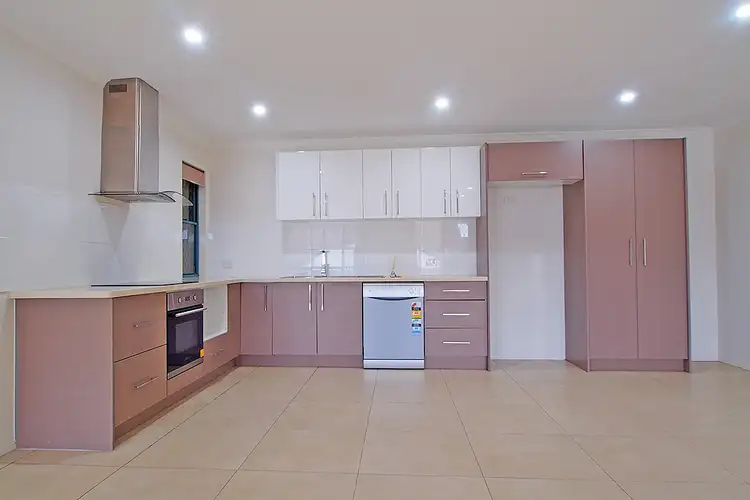 Sixth view of Homely house listing, 8 Willunga Place, Merrimac QLD 4226
