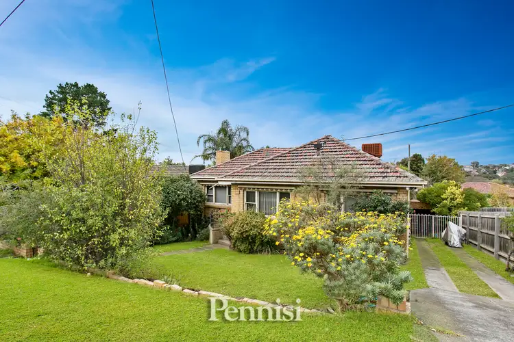 12 Drina Street, Strathmore VIC 3041
