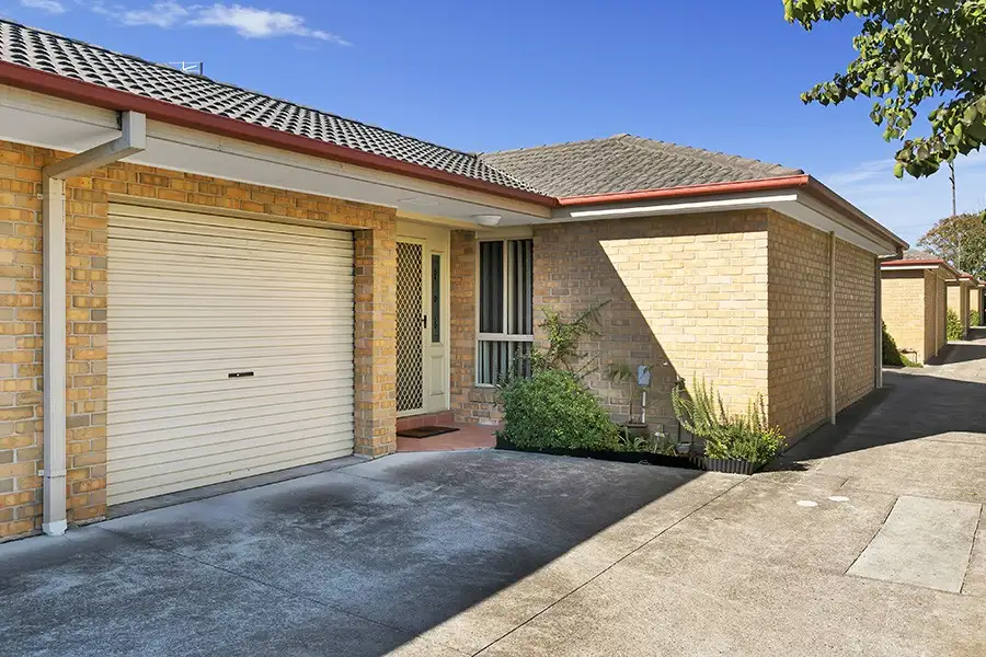 Main view of Homely villa listing, 2/185 Kings Road, New Lambton NSW 2305