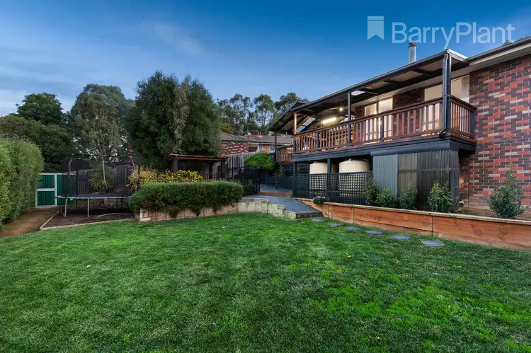 3 Dale Court, Seville VIC 3139