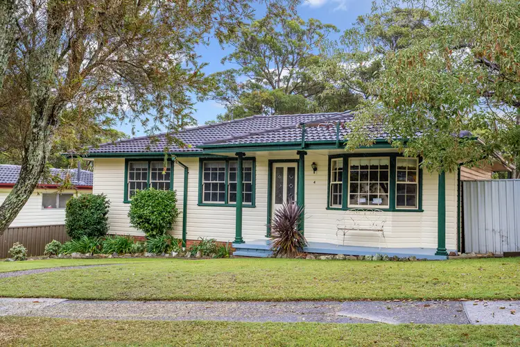 4 Coldstream Crescent, Rankin Park NSW 2287
