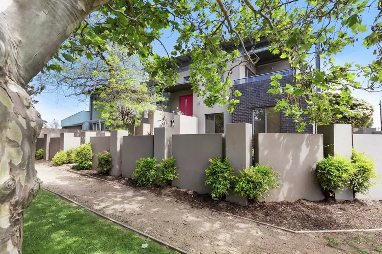 20 Waterloo Place, Mornington VIC 3931