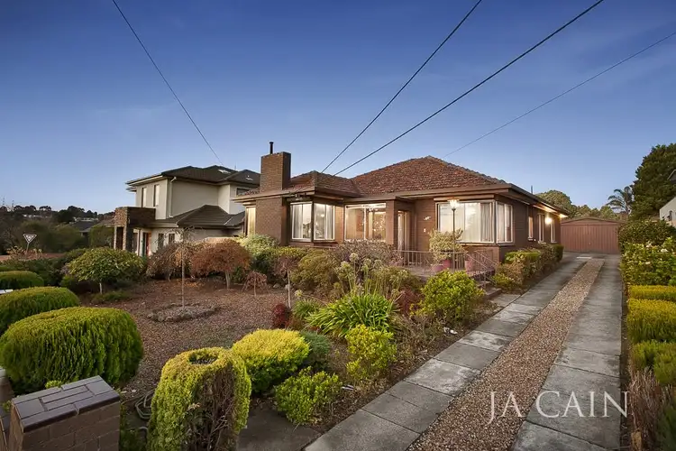 86 Stanley Avenue, Mount Waverley VIC 3149
