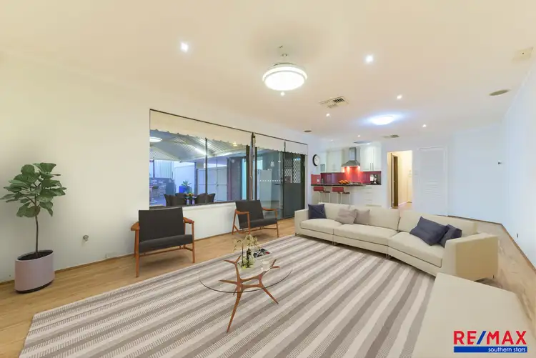 Fifth view of Homely house listing, 6 Wilts Place, Leeming WA 6149